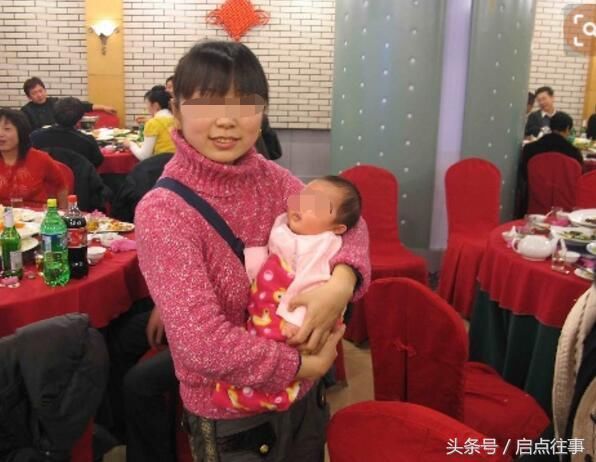 我生女儿婆婆看不顺眼，满月酒娘家来一车人，之后她对我恭恭敬敬