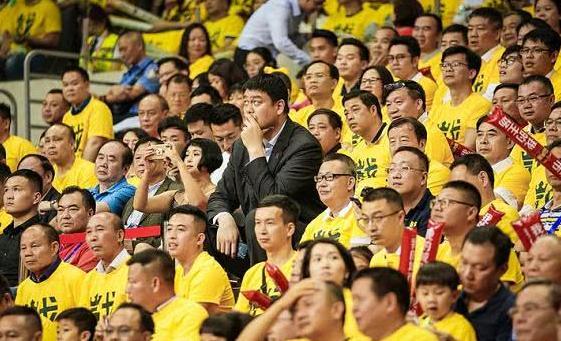 CBA广东142:123新疆破纪录!内情曝光,易建联