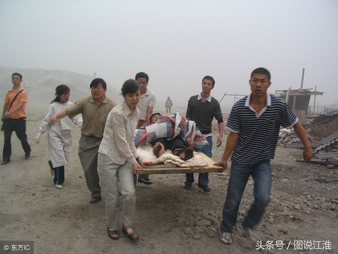 十年祭,汶川地震那些难忘的生死瞬间,致敬废墟