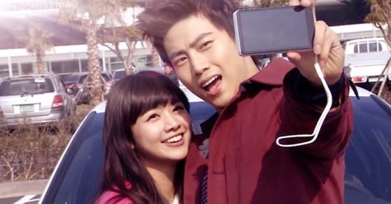 在韩国曾被嫌丑的她,回国后爱上张艺兴,何炅白