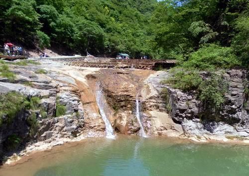 太原到陵川县;游览凤凰欢乐谷、龙峡湖，吃石头炒鸡蛋一日游攻略