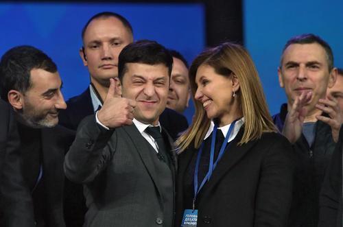 从演总统到真正当总统,喜剧演员复制电影之路