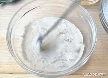 发面又出新招了, 不需要酵母粉和老面, 蒸出来的馒头蓬松还带微甜
