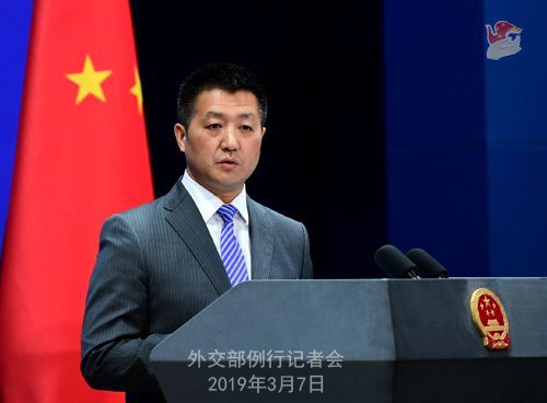 外交部:不欢迎借访问新疆干涉中国内政的人赴
