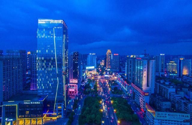 中国2个带洲字的市,一个是湖南的大城市,一个