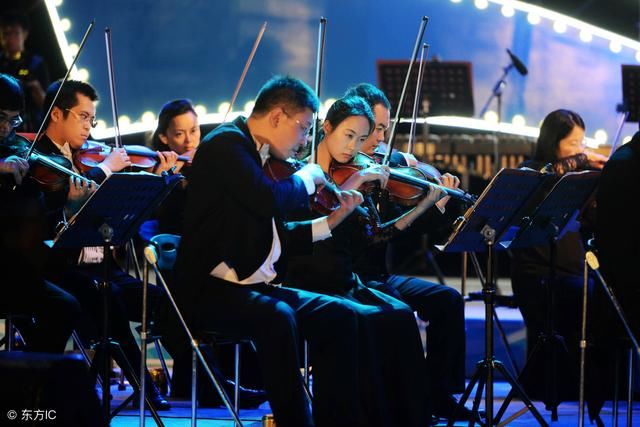 瓦格纳的《婚礼进行曲》用于新娘新郎步入殿堂