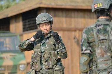 火凤凰电视剧第一集 t012f0015fc79744d91.jpg