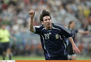 阿根廷3:4负法国出局:盘点梅西的四次世界杯苦