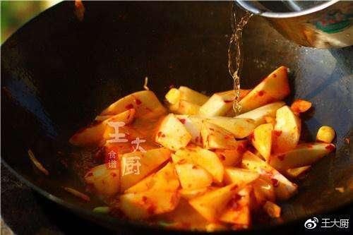 咸香下饭的两道家常菜: 太费饭了!