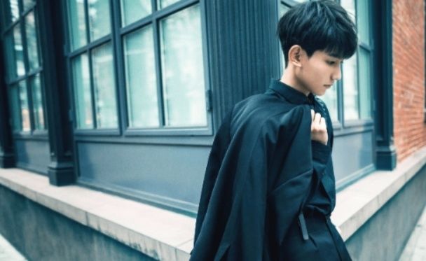 TFboys三小只大学宿舍:王俊凯接地气,千玺不好