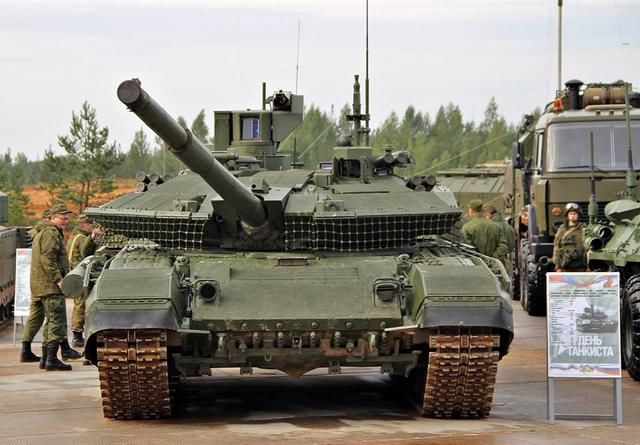 俄T90坦克在叙利亚参战炮塔被打飞,客户为何依