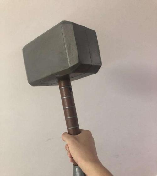 揭秘《复联4》美国队长凭啥猛然拿起雷神锤子