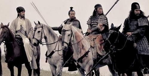 新中国成立时有四万万中国人,古代历朝历代又