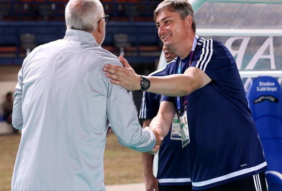 高清:亚运会U23国足对阵阿联酋 韦世豪破门庆祝