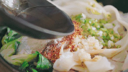 比心吴亦凡,全国面馆老板周末集体暴富啦!