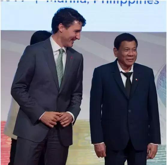 菲总统威胁加拿大:不运回垃圾就宣战