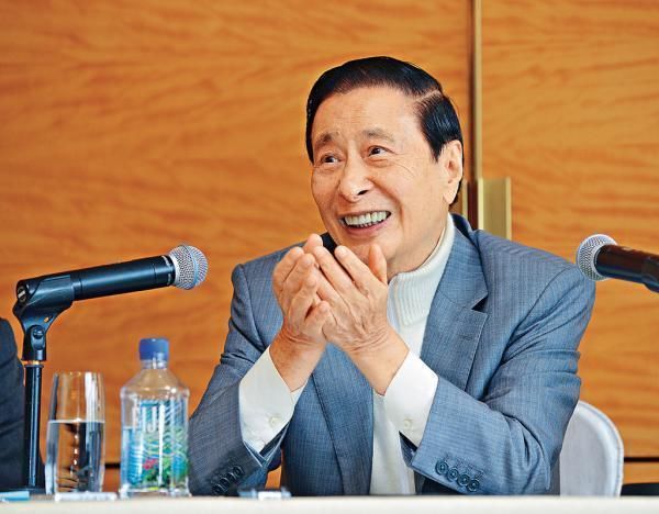 富豪如何赚钱？李兆基一个楼盘赚400亿，李嘉诚卖一家公司赚千亿