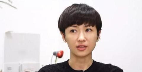 难怪王哲林不愿去NBA,美女老板功不可没,太有