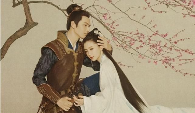 31岁杨颖挤进富婆太太圈站位引群嘲：能力配不上业务，只剩难堪