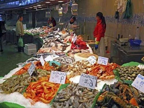 什么原因让中国不进便宜的非洲海鲜,螃蟹和大虾呢?