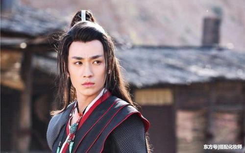 朱一龙晒古装照,这清秀儒雅的样子,感觉就是画