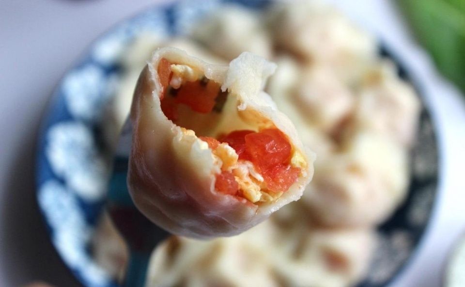 西红柿鸡蛋馅饺子美味好吃,每次都吃不够