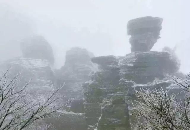 这是贵州最全的冰雪景观！美得有点猝不及防……