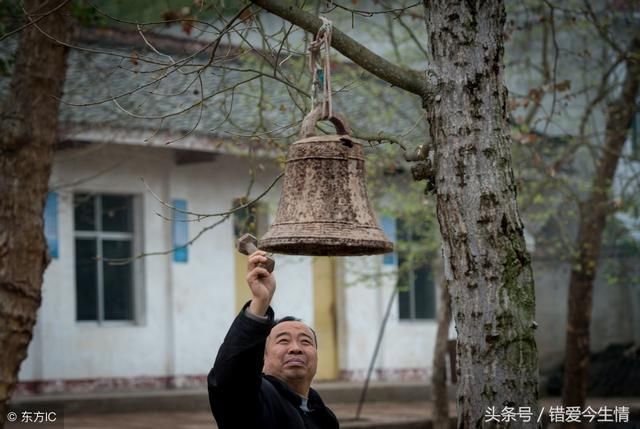 婆婆刚出世，公公半夜老去地下室，以为是梦游，真相让我喘不过气