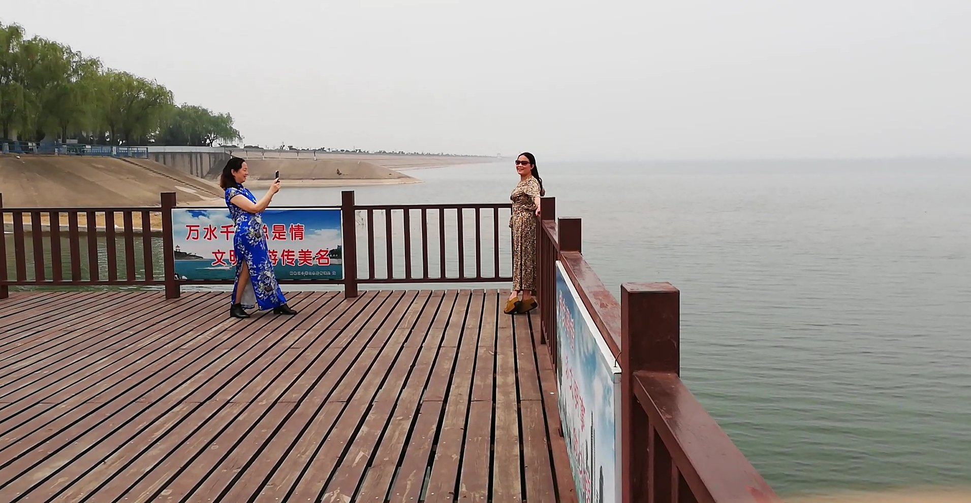 五一小长假带上父母去农家乐,赏风景品美食,这样的旅行才够完整