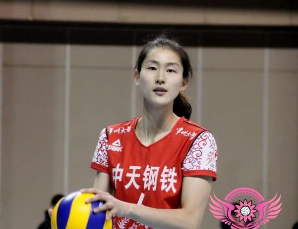 天津女排引日本二传教练誓让她在国家队站稳!