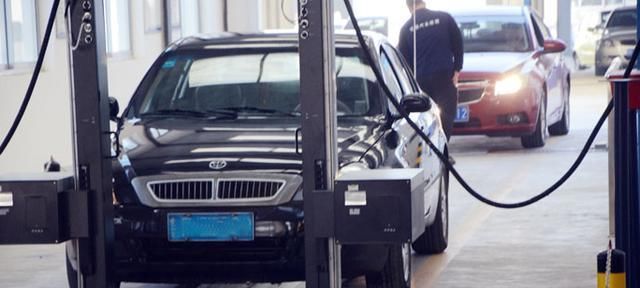 汽车年检去哪里