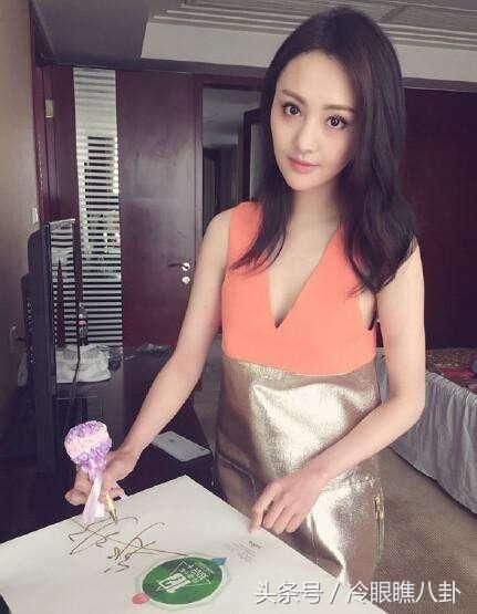 中国最美女演员前十名名单 t0135a4a1c1da5ed2e4.jpg