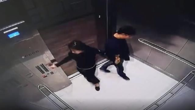 刘强东性侵案公寓楼监控视频曝光!律师回应:经