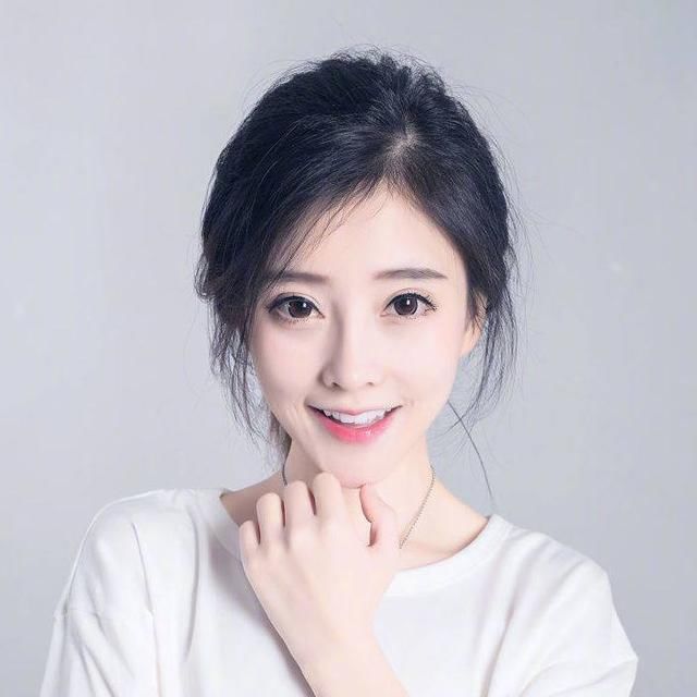 冯提莫回应王会计刷930万礼物:身正不怕影子歪