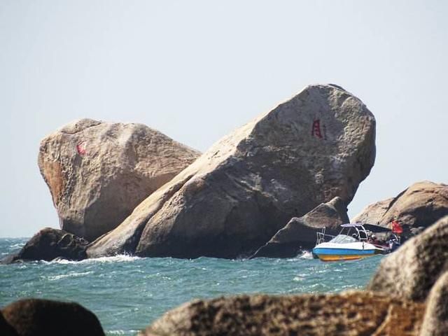 海南天涯海角就几块石头,凭什么还要95门票?