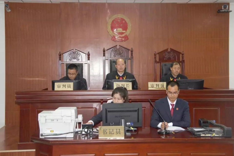 定西中院:院长公开开庭审理一起民间借贷纠纷