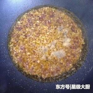 年夜饭 \＂蒜蓉开背虾\＂ 吃惯了白灼虾，来试试这个做法！抢光光