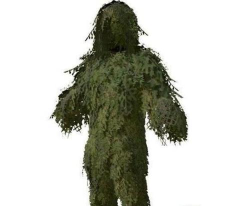 绝地求生:这些装备很危险的,吉利服上榜,最后一