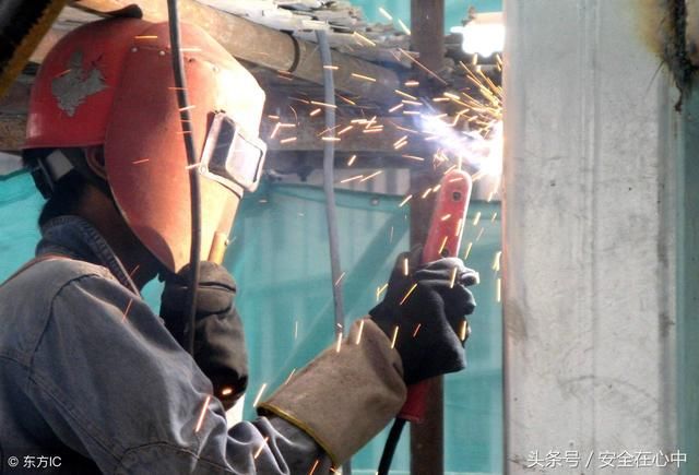 特种作业操作证与特种设备作业人员证有什么区