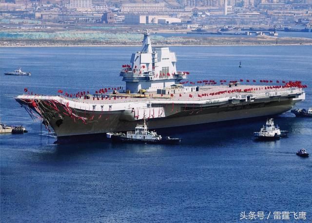 近日,中国第二艘航母出海试航,印度自愧不如!