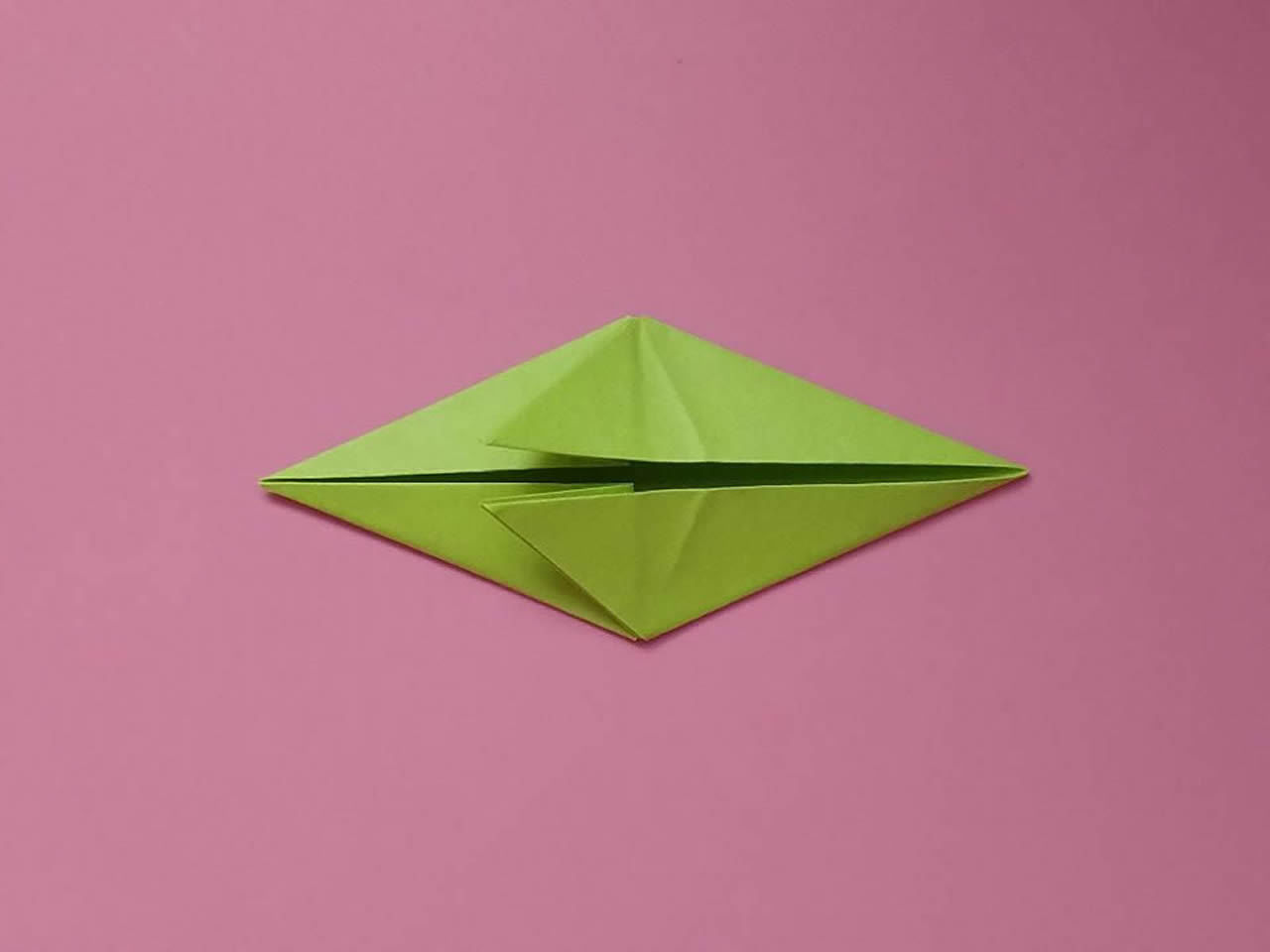 折纸美丽的芭比公主伞,简单几步就做好,儿童益