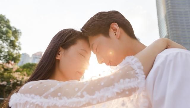 女友別被的男人干