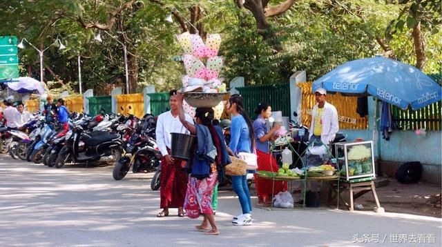 实拍：缅甸版的“上海”，地摊上居然卖着中国人觉得奢华的东西