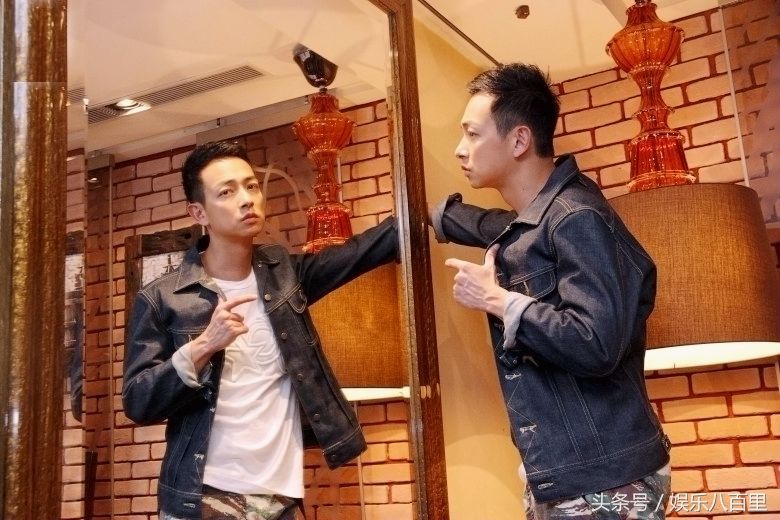 TVB靓仔梁烈唯接受专访，帅气Look充满活力，阳光有型!