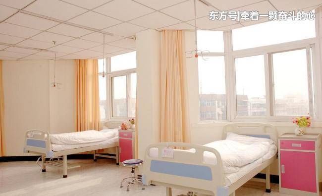 女儿发烧39度，半夜醒来我出去给她买饭，见到了失踪半年的老婆