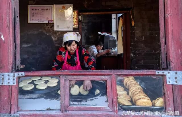 一块“火烧饼”，一缕乡情孝义传统小吃“火烧饼”