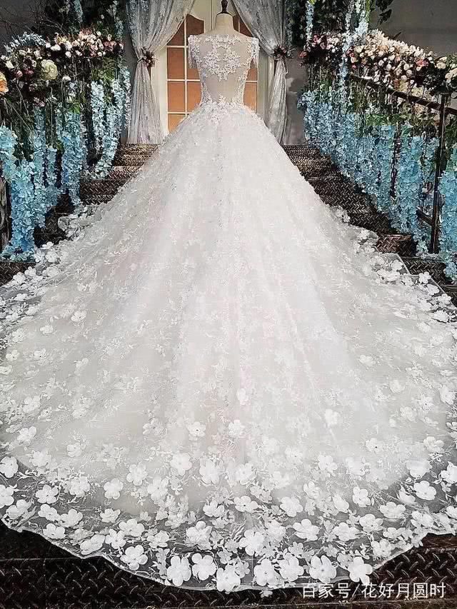 心理测试:4款婚纱,哪一款最美?测你爱情中的伤害最易因何而起