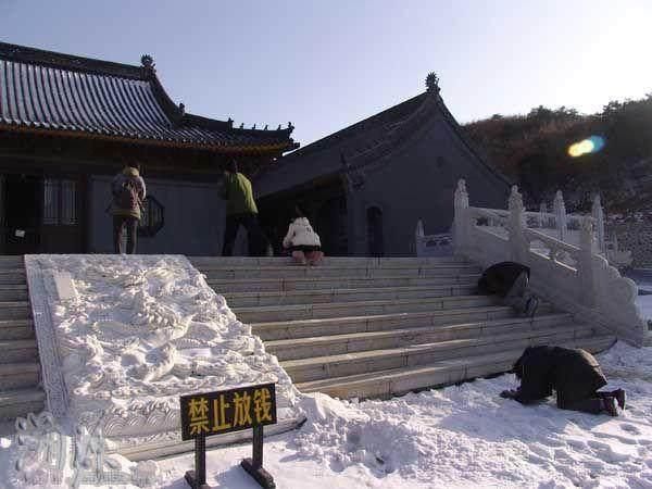 中国这座寺庙不设功德箱，不收门票钱，和尚每天只吃一顿饭