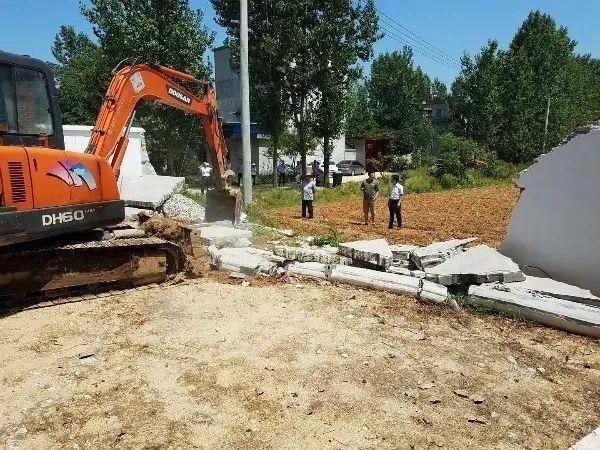 宋埠镇人口_麻城市宋埠镇街上照片(2)