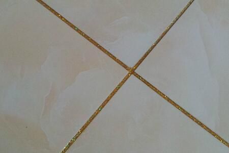 美缝剂怎么用 t013bb9fe1fddc0522e.jpg